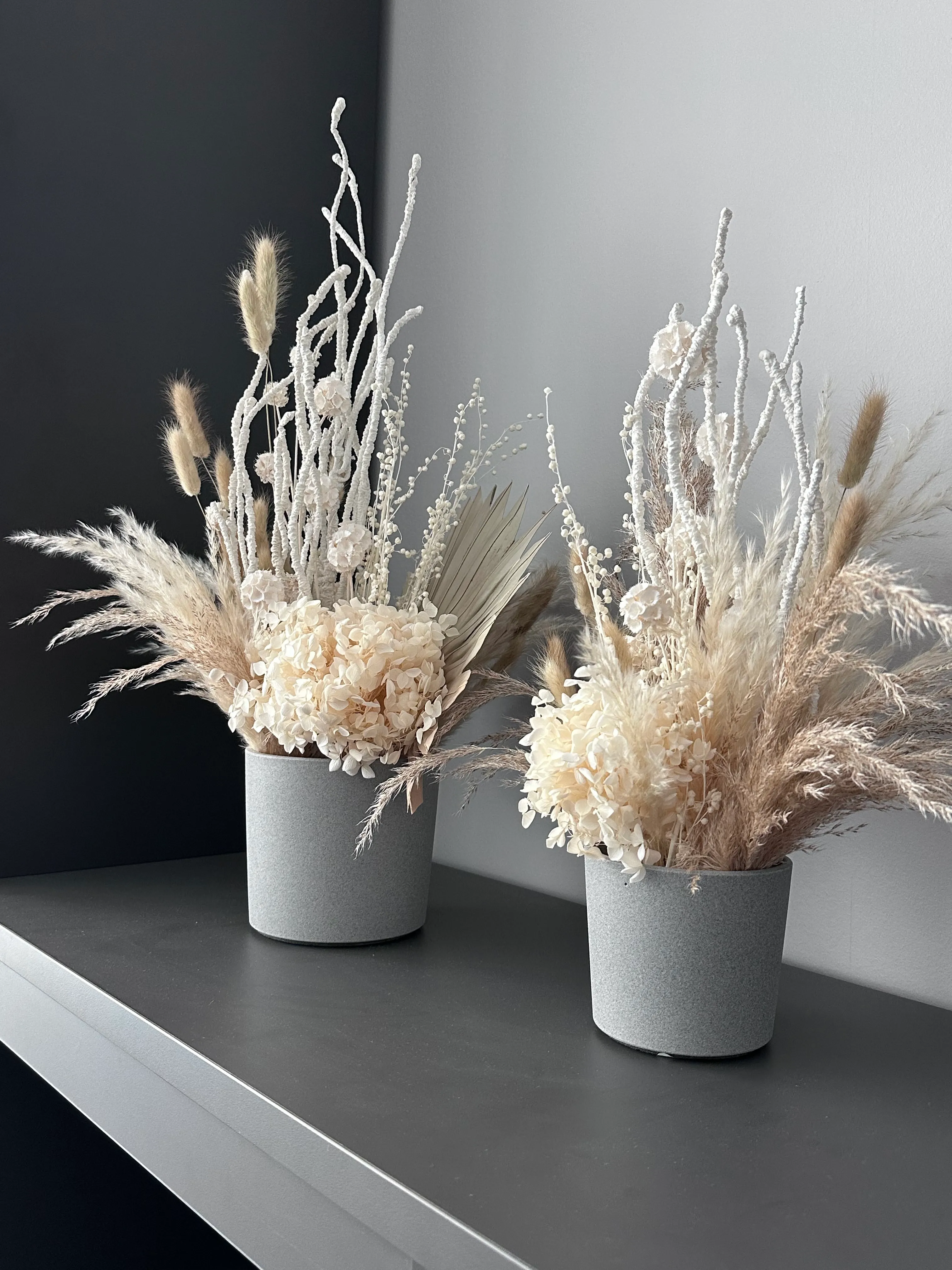 Заказать кашпо из сухоцветов и стабилизированных растений в спб.